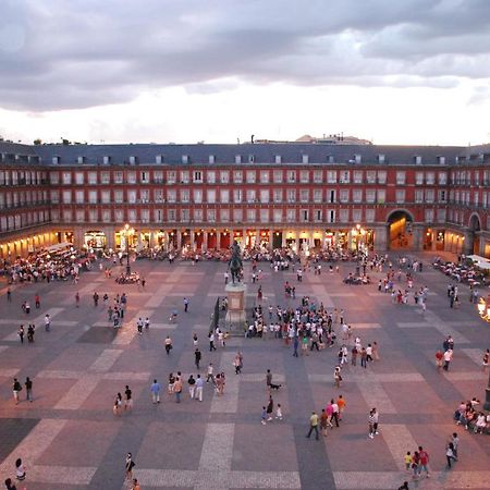 Nuevo Elegante Piso Vintage En Plena Plaza Mayor Madrid Kültér fotó