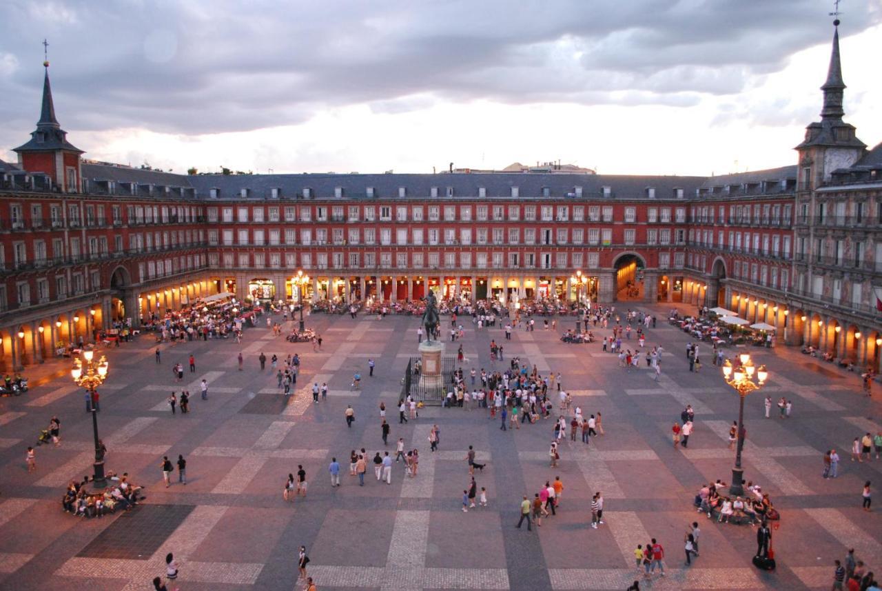 Nuevo Elegante Piso Vintage En Plena Plaza Mayor Madrid Kültér fotó
