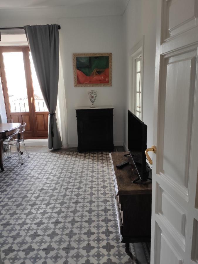 Nuevo Elegante Piso Vintage En Plena Plaza Mayor Madrid Kültér fotó